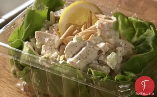 Salada Frango Amêndoa