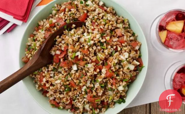 Salada Farro com tomate e ervas