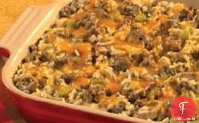 Salsicha saudável e caçarola de arroz