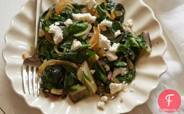 Verdes murchos com ricota Salata