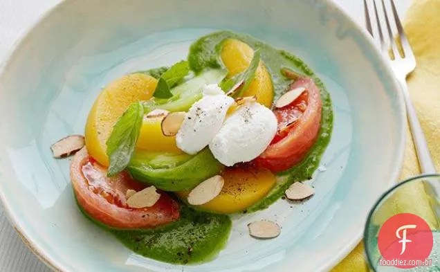 Salada de tomate pêssego com ricota