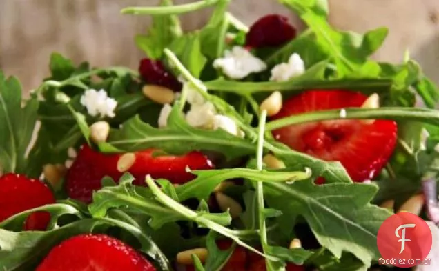Cheech's Spring Medley salada com vinagrete de framboesa