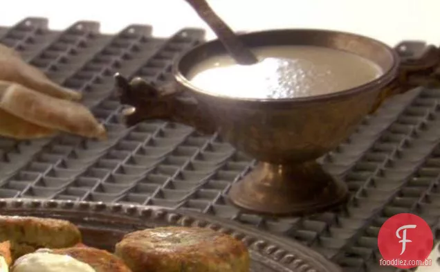 Molho De Iogurte De Feijão Branco Cremoso