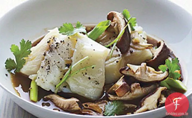 Bacalhau escalfado com Shiitakes