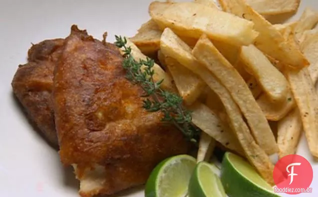 Peixe e batatas fritas