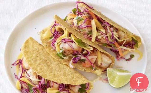 Tacos De Camarão Com Manga Slaw