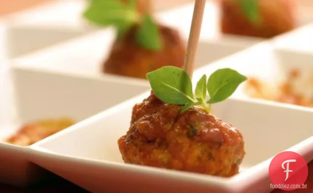 Almôndegas de coquetel italiano com ervas e ricota