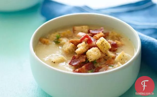 Sopa fria de couve-flor com Bacon e Croutons