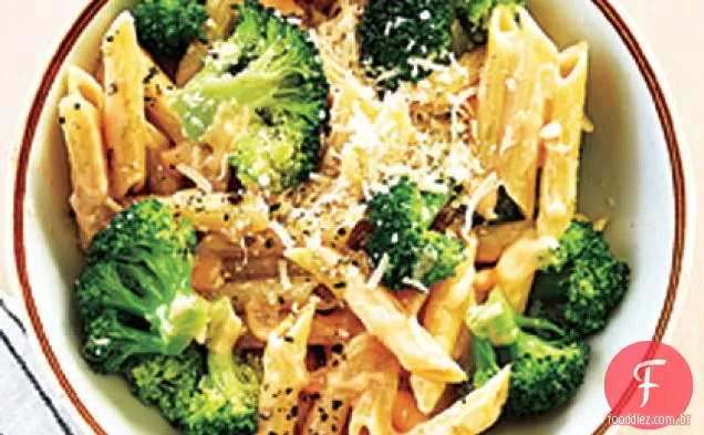 Queijo Penne com brócolis