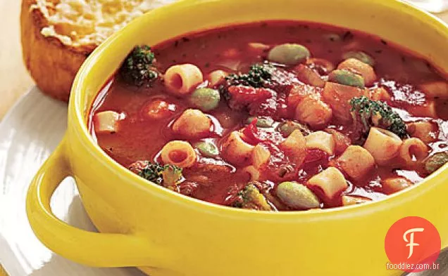 Macarrão e sopa de feijão