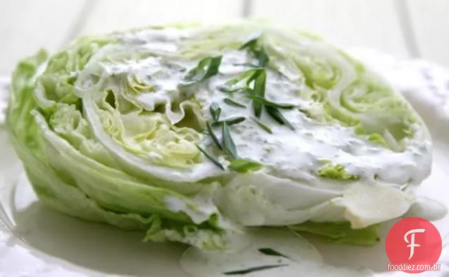 Salada de Iceberg com molho de Rancho de leitelho