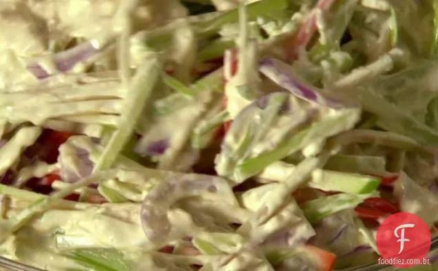 Brócolis haste e cenoura Slaw