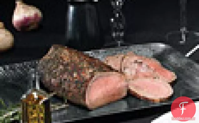 Carne assada com molho Dijon-Caper