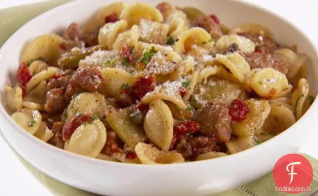 Orecchiette com Erva-Doce assada e Salsicha