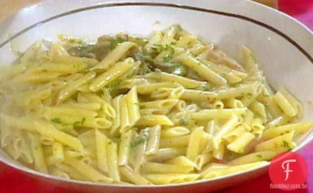 Macarrão com molho de cogumelos