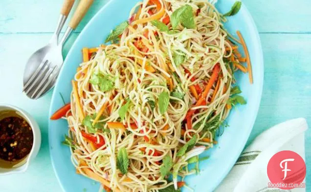 Soba Noodle-Salada De Legumes