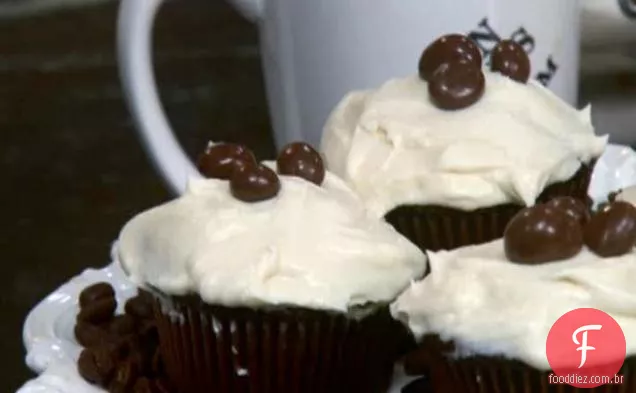Cupcakes de Chocolate com recheio de Creme De Café