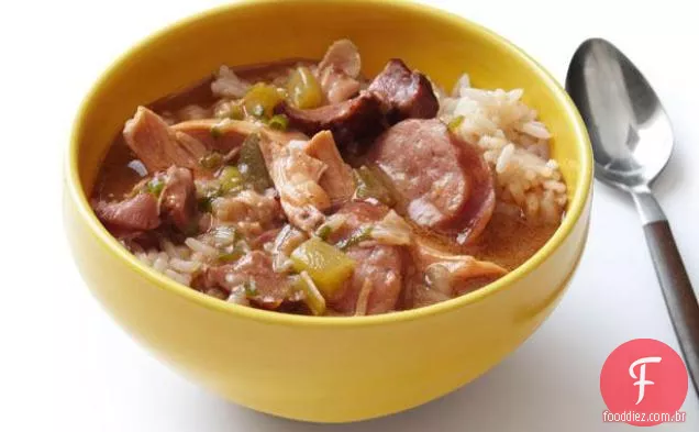 Frango e Salsicha Gumbo