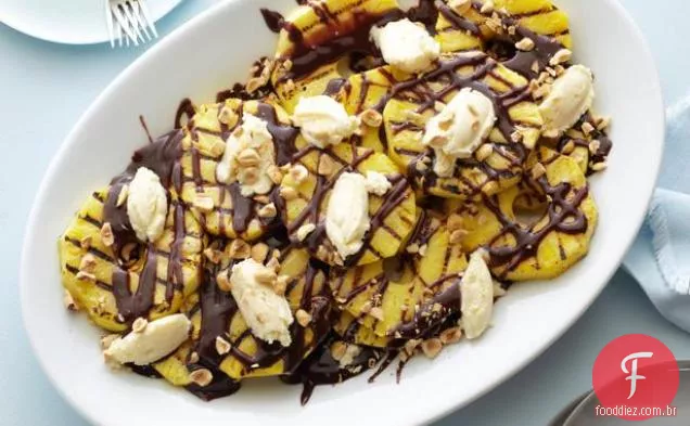 Abacaxi grelhado com Nutella
