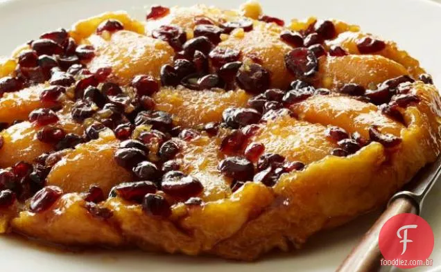 Torta De Cranberry De Pêra De Cabeça Para Baixo