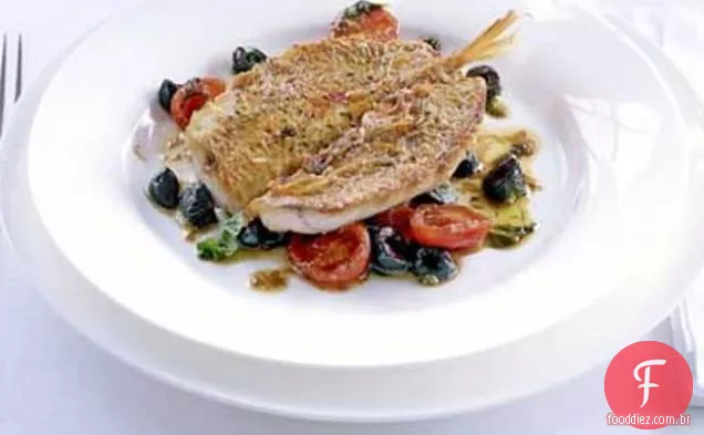 Tainha Vermelha Com Tomates, Azeitonas E Anchovas