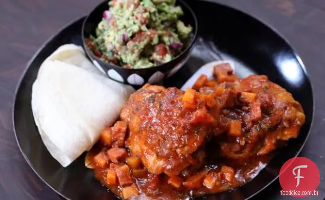 Coxas de frango Chipotle com guacamole robusto