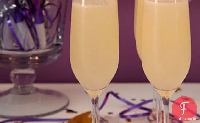 Fresh-Pear Bellinis