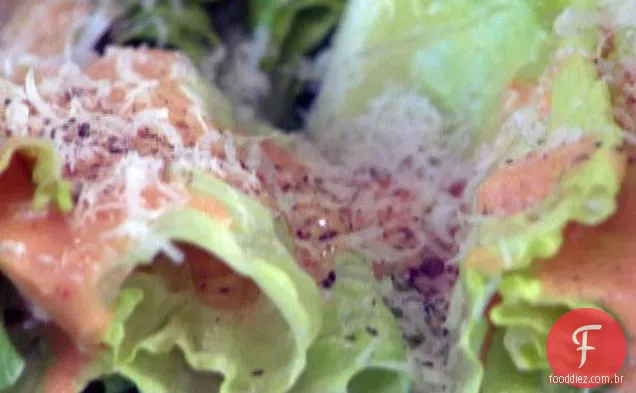 Romaine grelhado com molho César picante