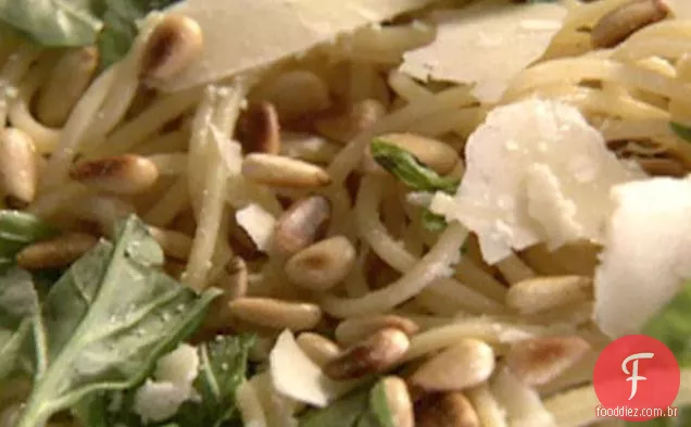 Macarrão com Pesto não cozido