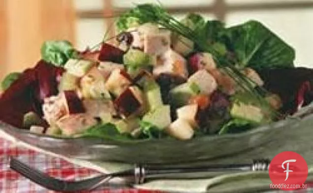 Salada Waldorf com peru e Damasco
