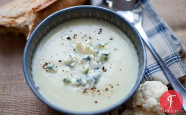 Sopa De Couve-Flor E Queijo Azul