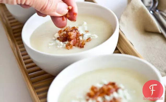 Sopa Cremosa De Couve-Flor Com Bacon E Receita De Gorgonzola
