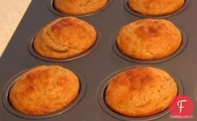 Muffins de trigo integral e nozes