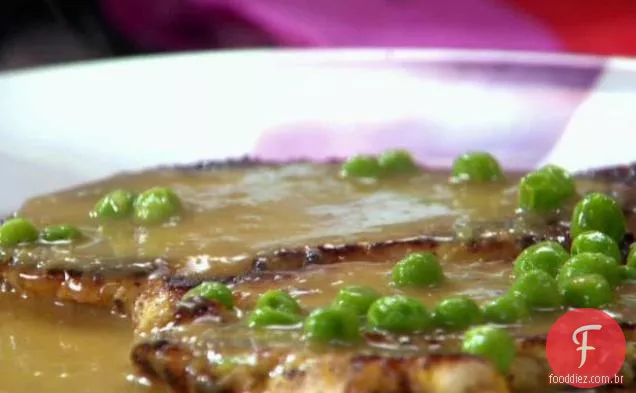 Frango Paillard com molho de Curry