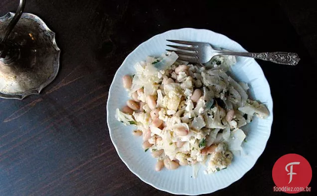 Couve-Flor, Erva-Doce E Salada De Inverno De Feijão Branco