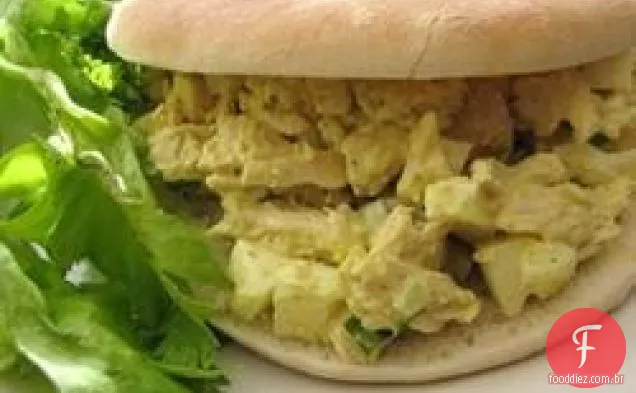 Salada De Frango Com Curry