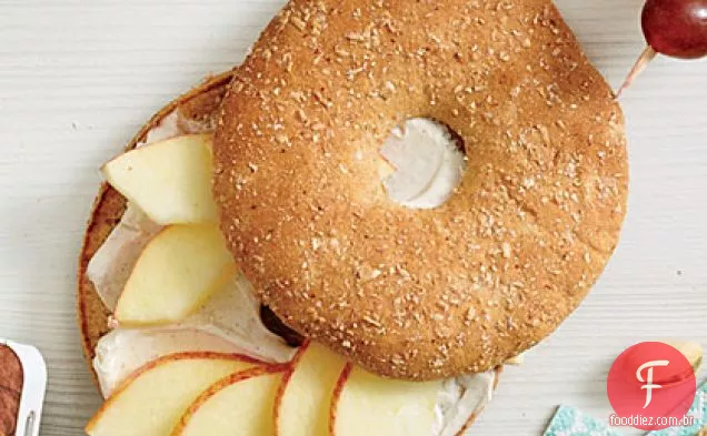 Maçã-Canela Bagel