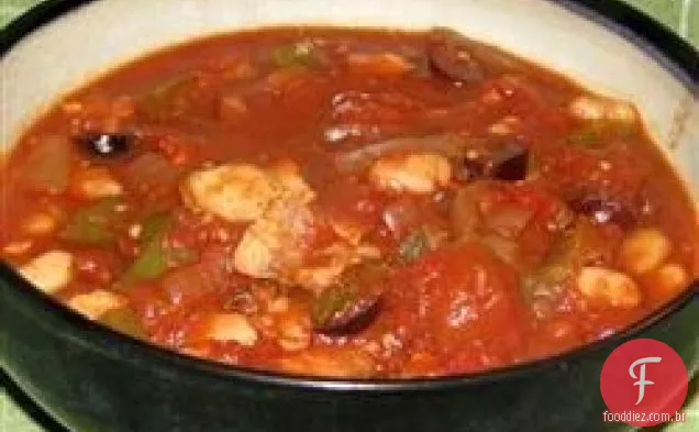 Ensopado de peixe rico em tomate