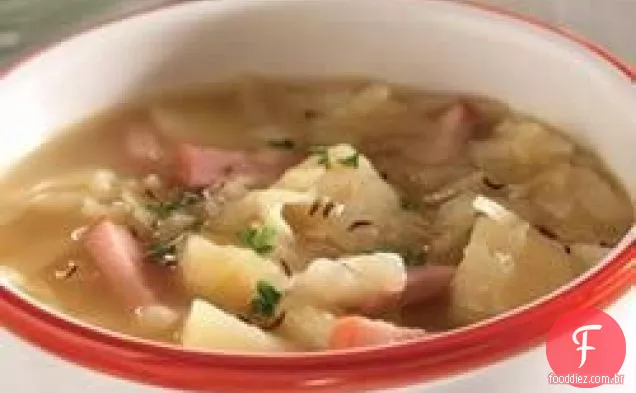 Sopa de presunto, batata e repolho