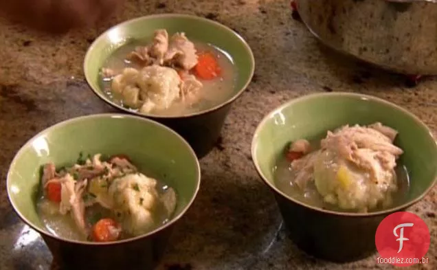 Frango e bolinhos de Neely