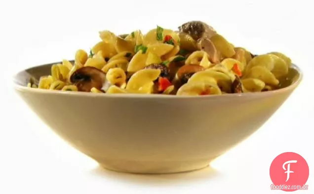 Frango cremoso e macarrão