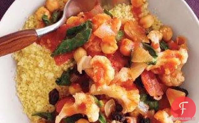 Couve-Flor E Guisado De Grão De Bico Com Cuscuz