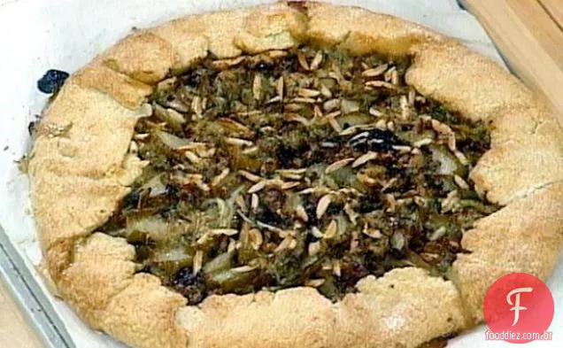 Crostata de Pêra com mel, queijo azul e amêndoas