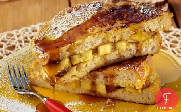 Panini De Torrada Francesa Com Bananas Grelhadas