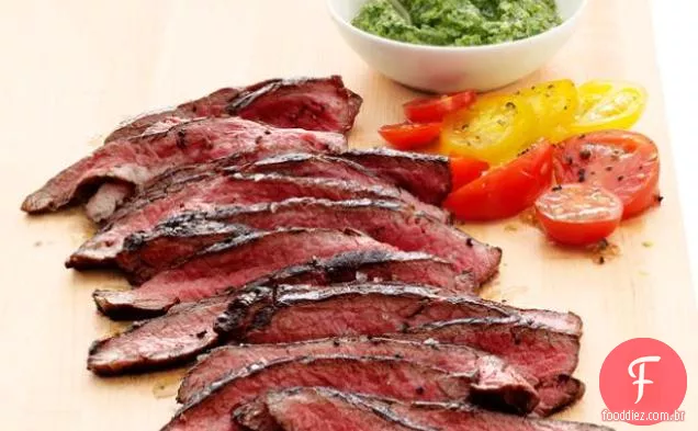 Bife de flanco com Salsa Verde