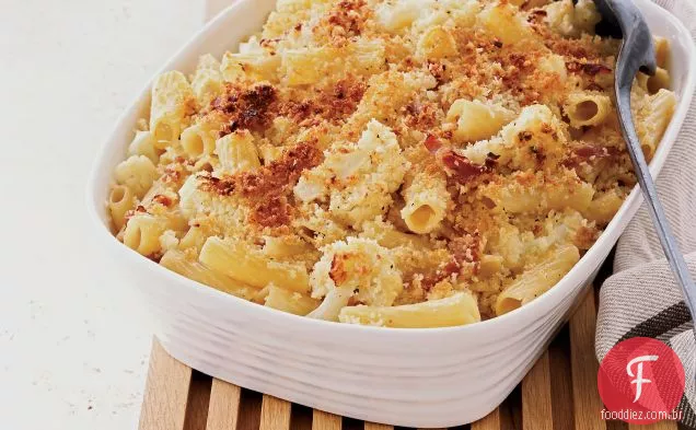 Parmigiano-Rigatoni Crustado com couve-flor e Prosciutto