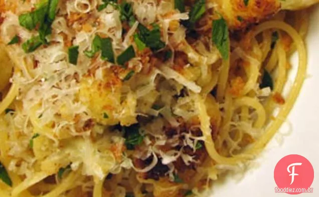 Jantar Hoje À Noite: Espaguete Com Couve-Flor Salteada, Passas, Um