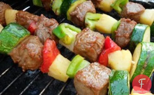 Kebabs de carne para cozinhar no congelador