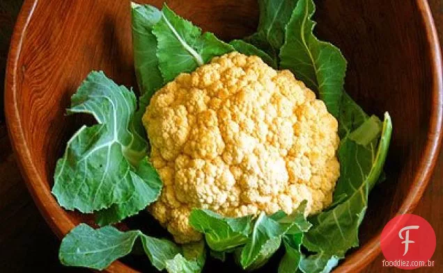 Sopa De Couve-Flor Dourada Com Maçã Curried