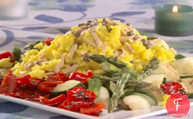 Legumes grelhados com arroz de açafrão